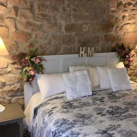 Rural Dona Palmira Salinas De Pisuerga