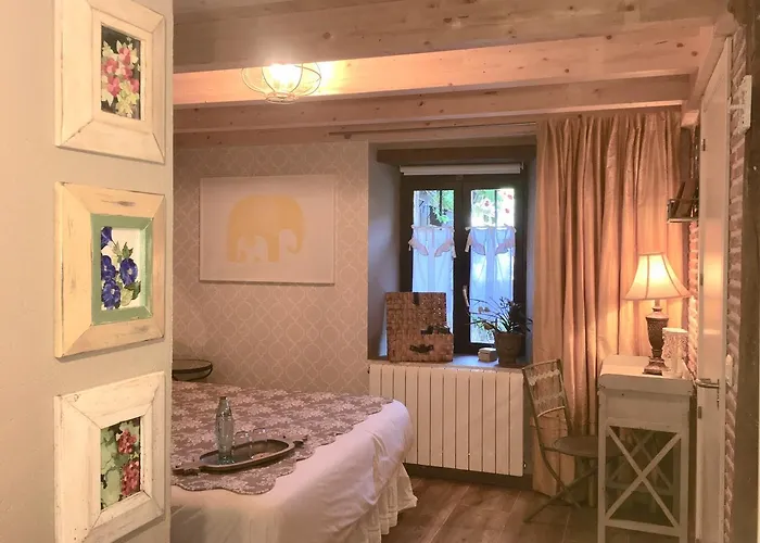 Rural Dona Palmira מלון Salinas De Pisuerga